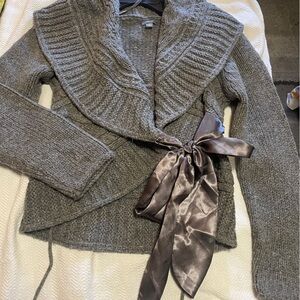 Apt.9 brand gray color sweater/jacket